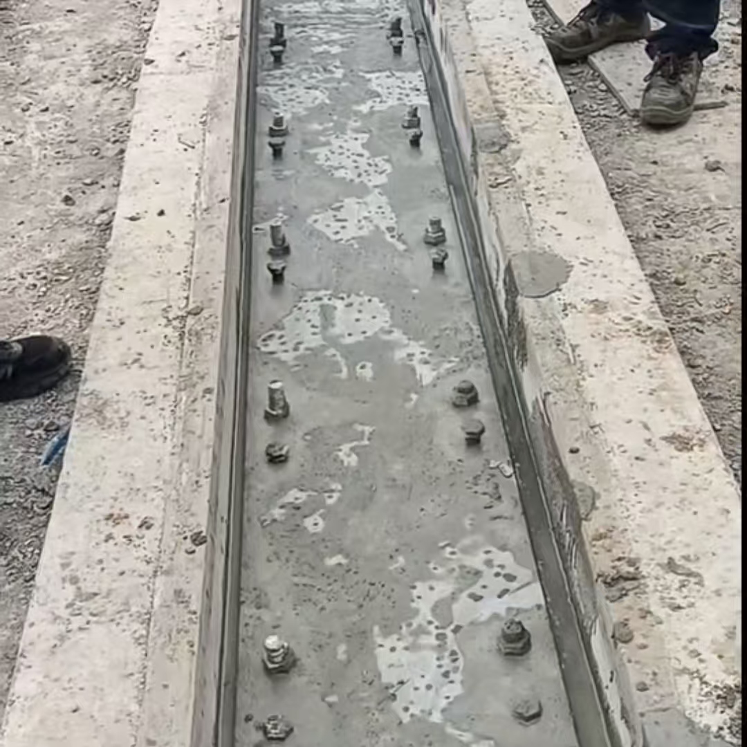 阳谷港口码头起重机龙门吊重型机械设备稳固用早强快凝轨道胶泥